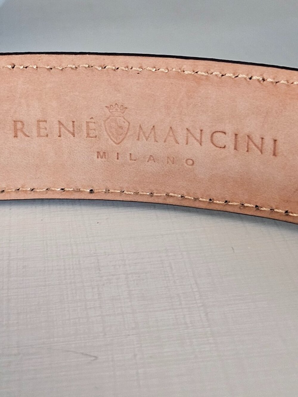 Rene Mancini Milano Italy Men Black Leather belt size 5/115 camel inside